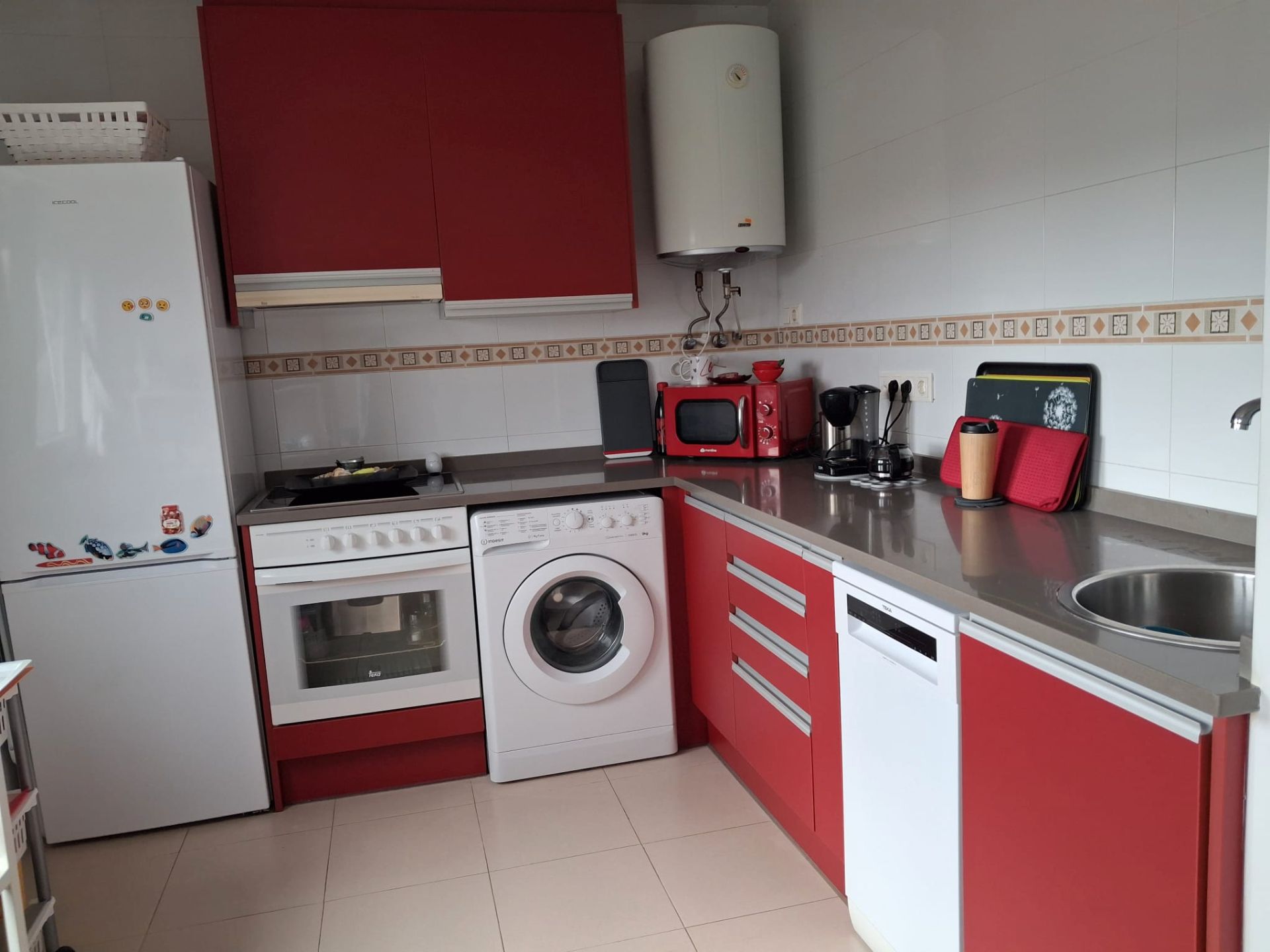 Kitchen of Flat to rent in Avilés  with Heating, Parquet flooring and Furnished