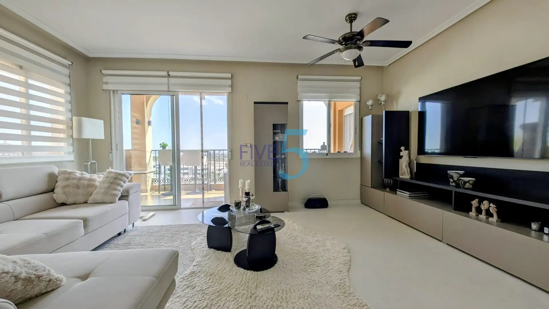 Living room of Flat for sale in Orihuela  with Air Conditioner, Heating and Storage room