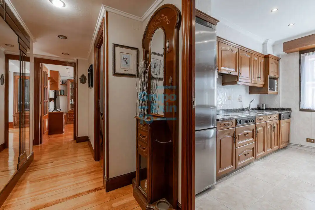 Cocina de Piso en venta en Donostia - San Sebastián  con Calefacción y Balcón