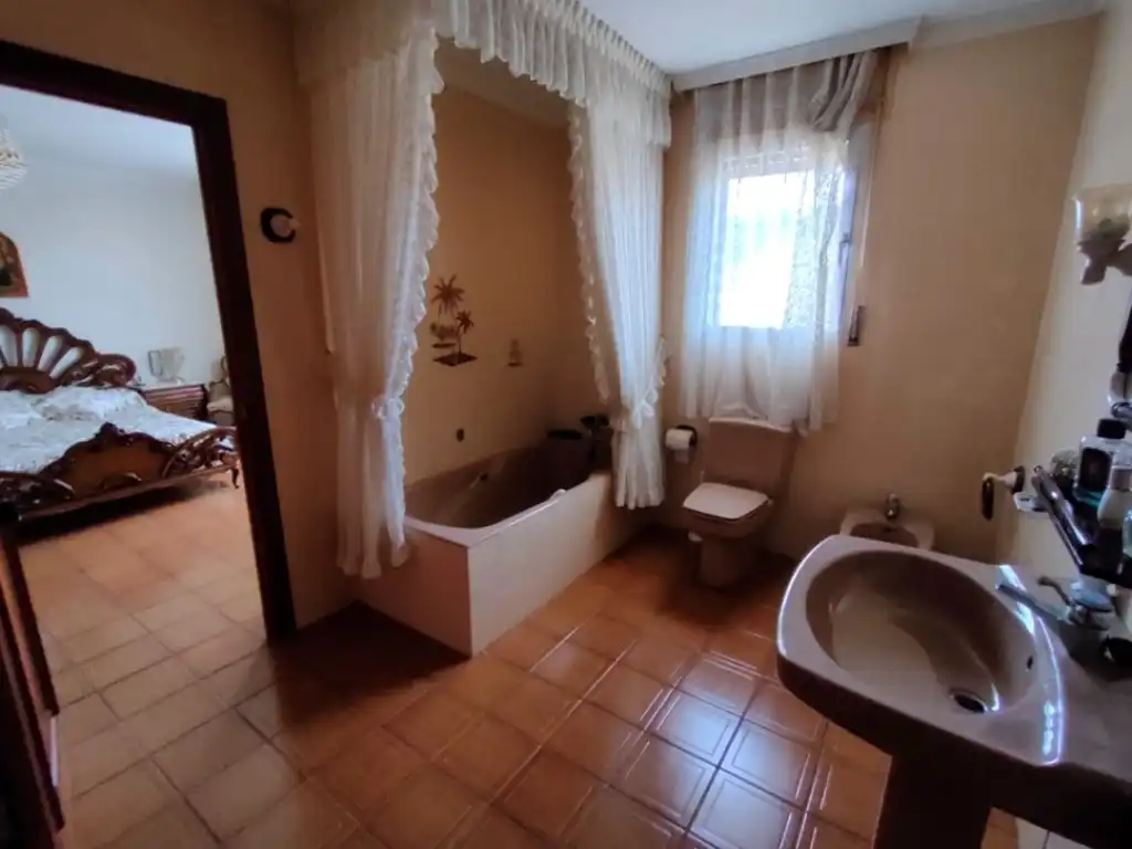 Bathroom of Houses for sale in Beceite  with Private garden, Terrace and Swimming Pool