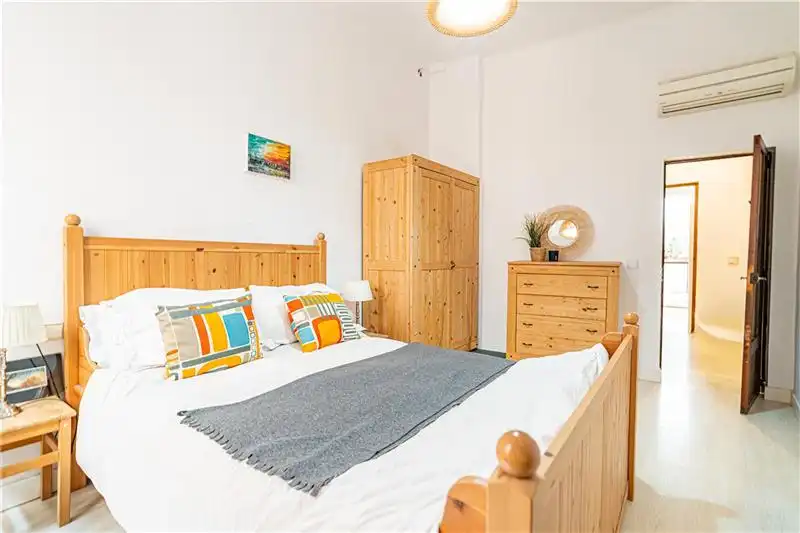 Schlafzimmer von Erdgeschoss zum Verkauf in  Palma de Mallorca mit Klimaanlage und Terrasse
