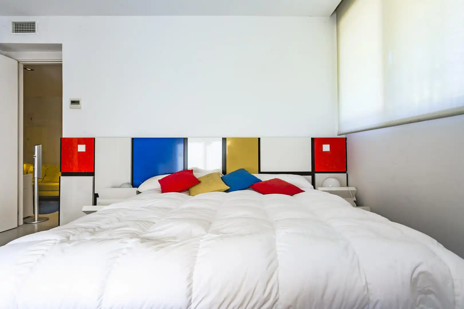 Schlafzimmer von Erdgeschoss zur Miete in Marbella mit Klimaanlage, Heizung und Terrasse