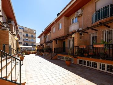 Adossat amb balcó en venda a Avenida Avenida Murcia 15