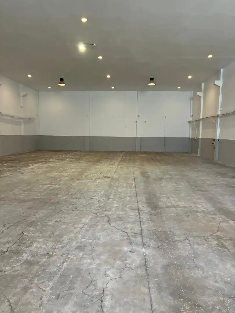 Nave industrial in affitto a Carrer Mallorca