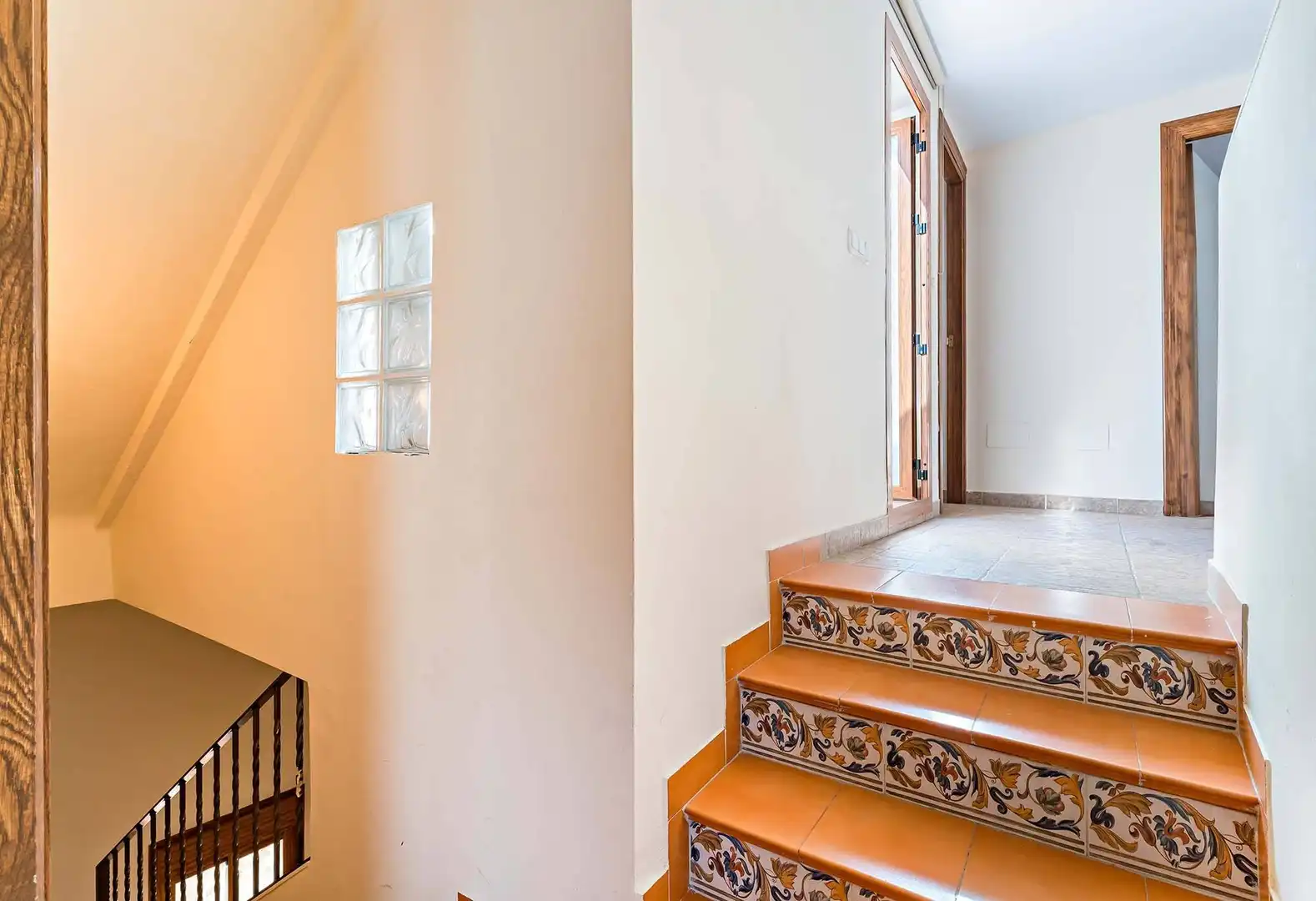 Houses for sale in Adra  with Furnished