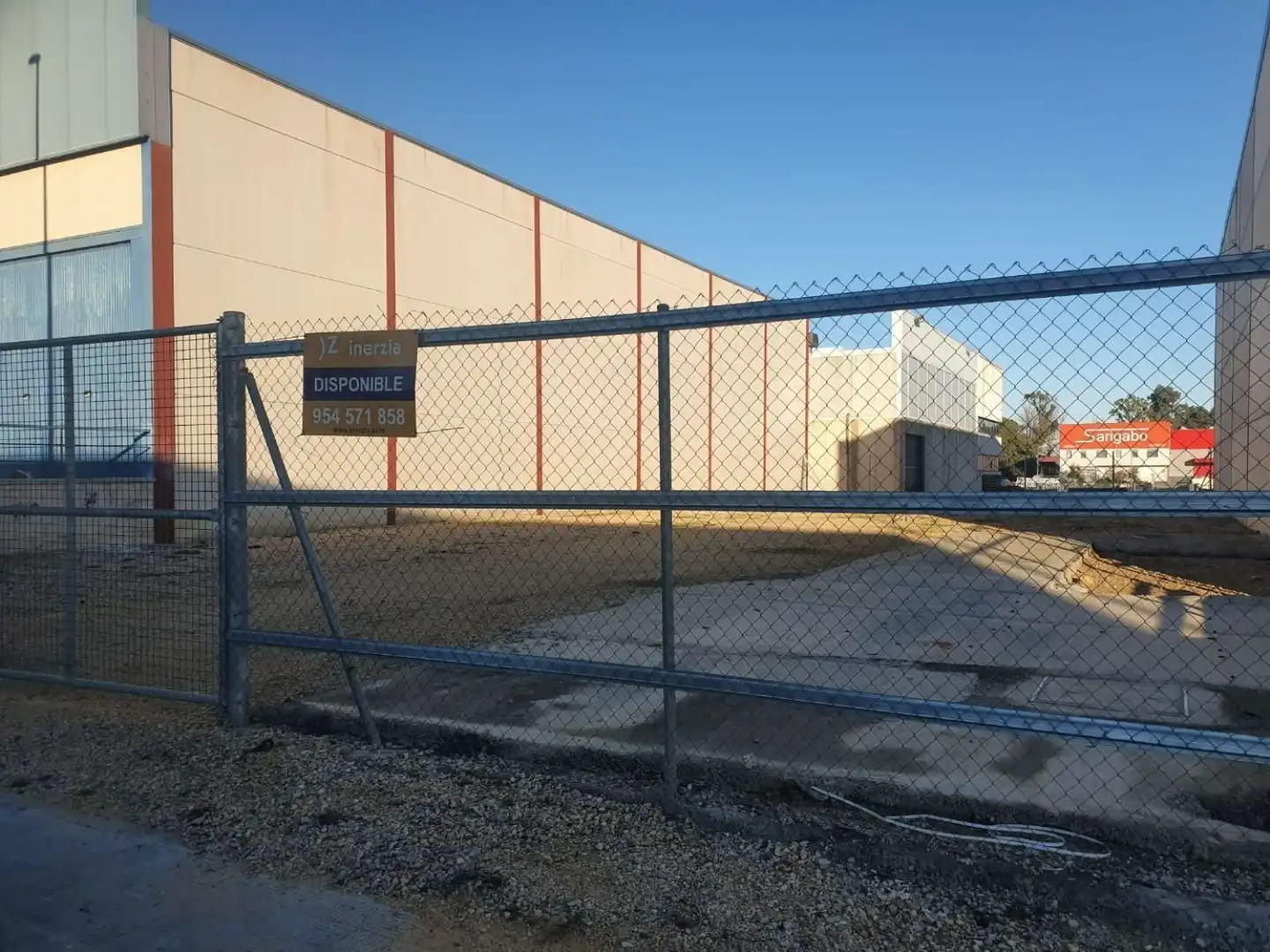 Vista exterior de Terreno industrial en venta en Salteras