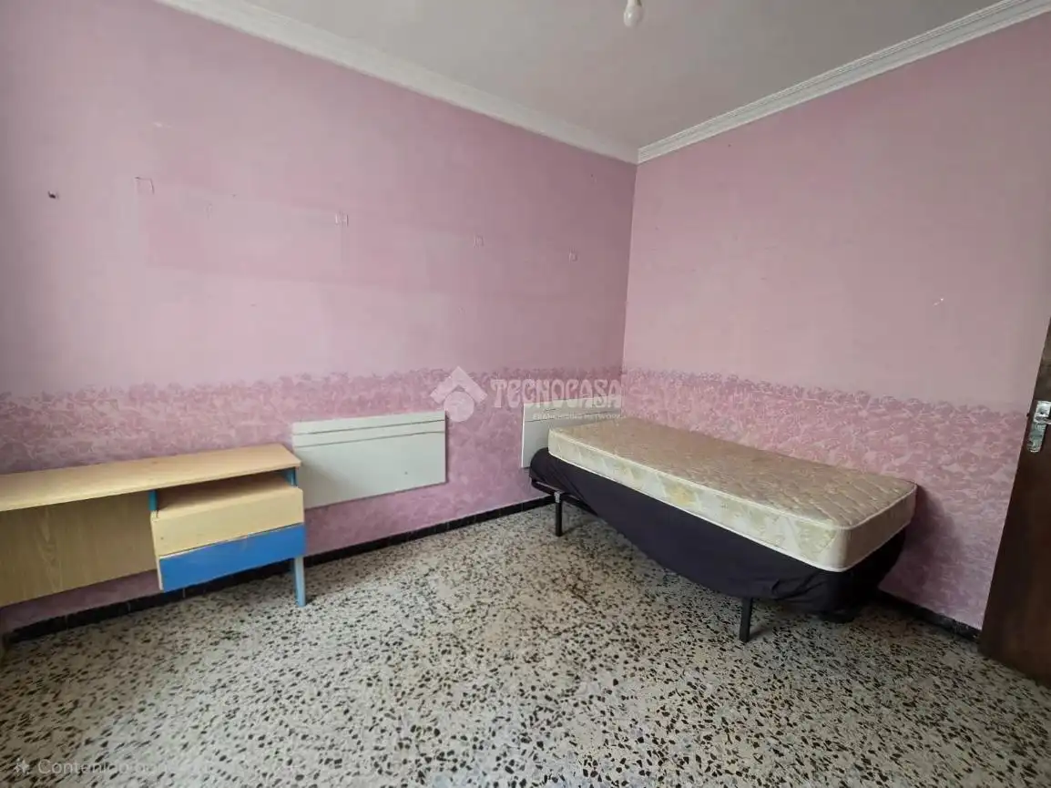 Habitación de Casa adosada en venta en Morón de la Frontera