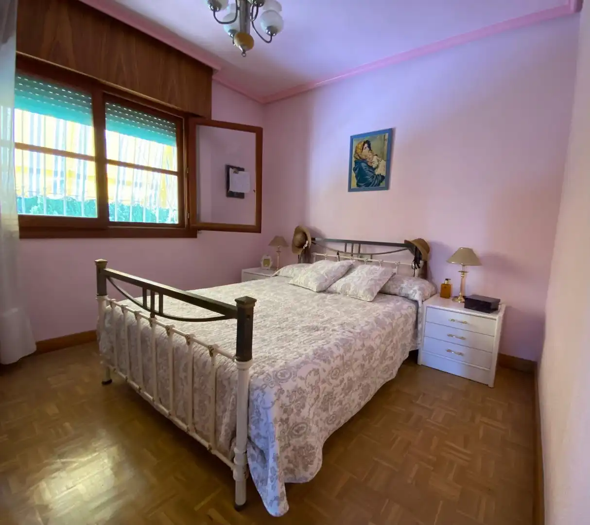 Dormitori de Casa o xalet en venda en La Nucia amb Aire condicionat, Jardí privat i Terrassa
