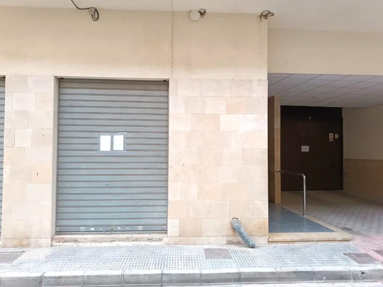 Local commercial à vendre à Dr. Mazon, 26, imagen 3