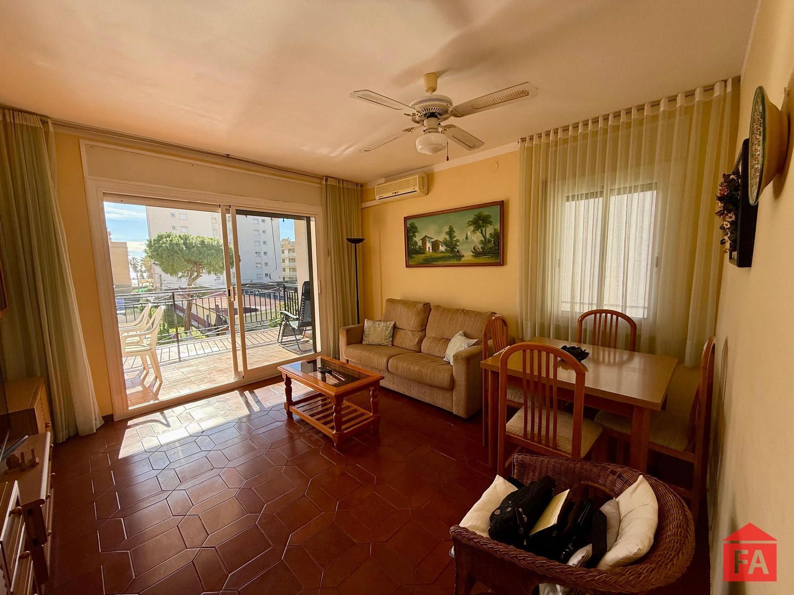 Sala d'estar de Pis en venda en Cunit amb Aire condicionat, Terrassa i Traster