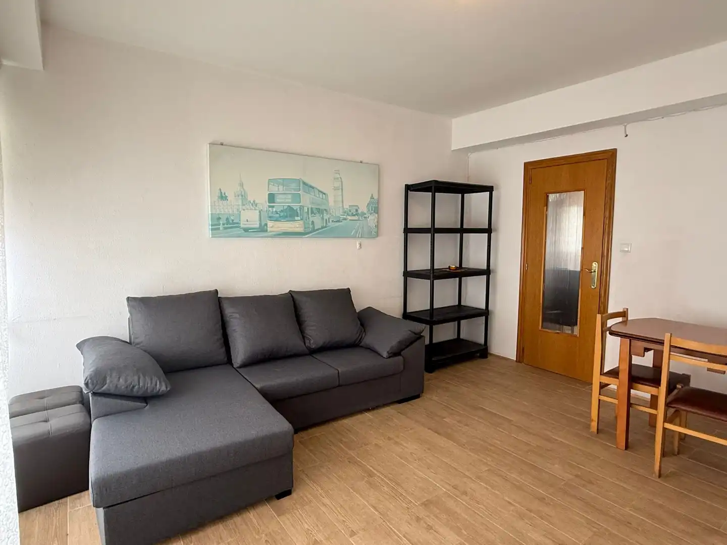 Living room of Flat for rent in Ferrol  with Furnished, Oven and Washing machine