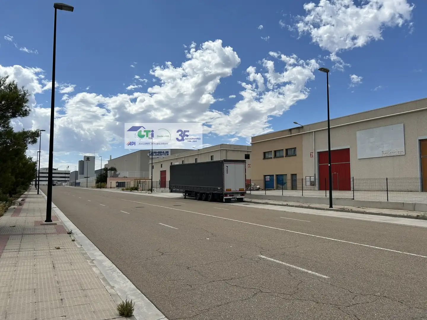 Industrial buildings for rent in CALLE ALBARDIN, Cartuja Baja
