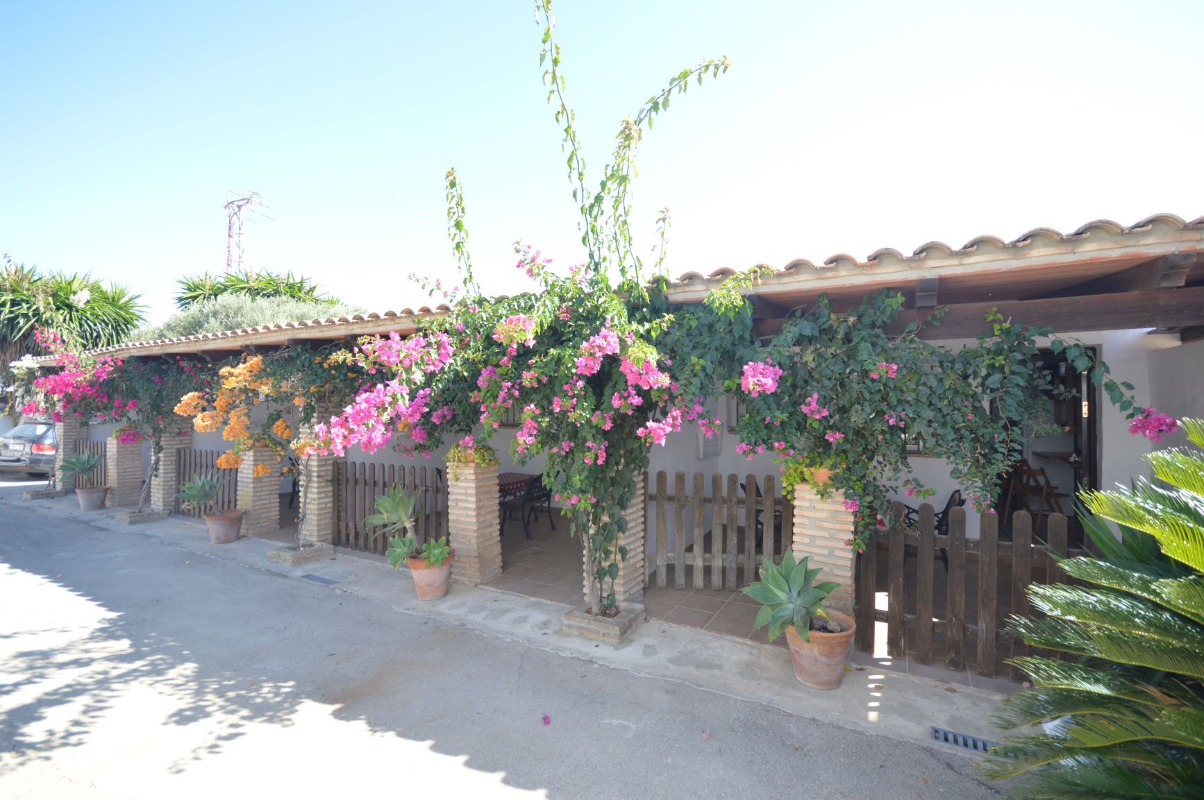 Study to rent in Carril de Veron, 23, Roche
