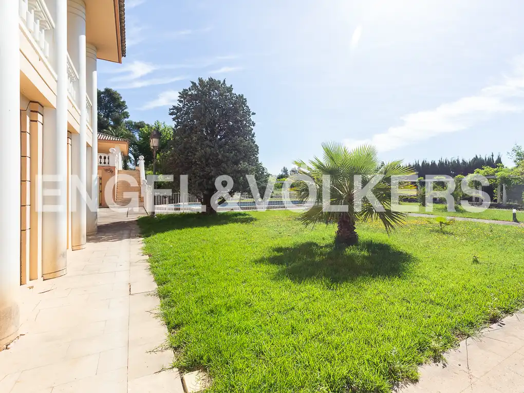 Houses for sale in Ontinyent  with Air Conditioner, Heating and Private garden