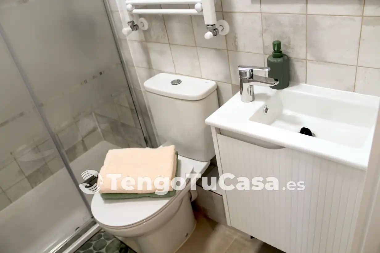 Baño de Piso en venta en Madrid con Aire acondicionado, Calefacción y Terraza