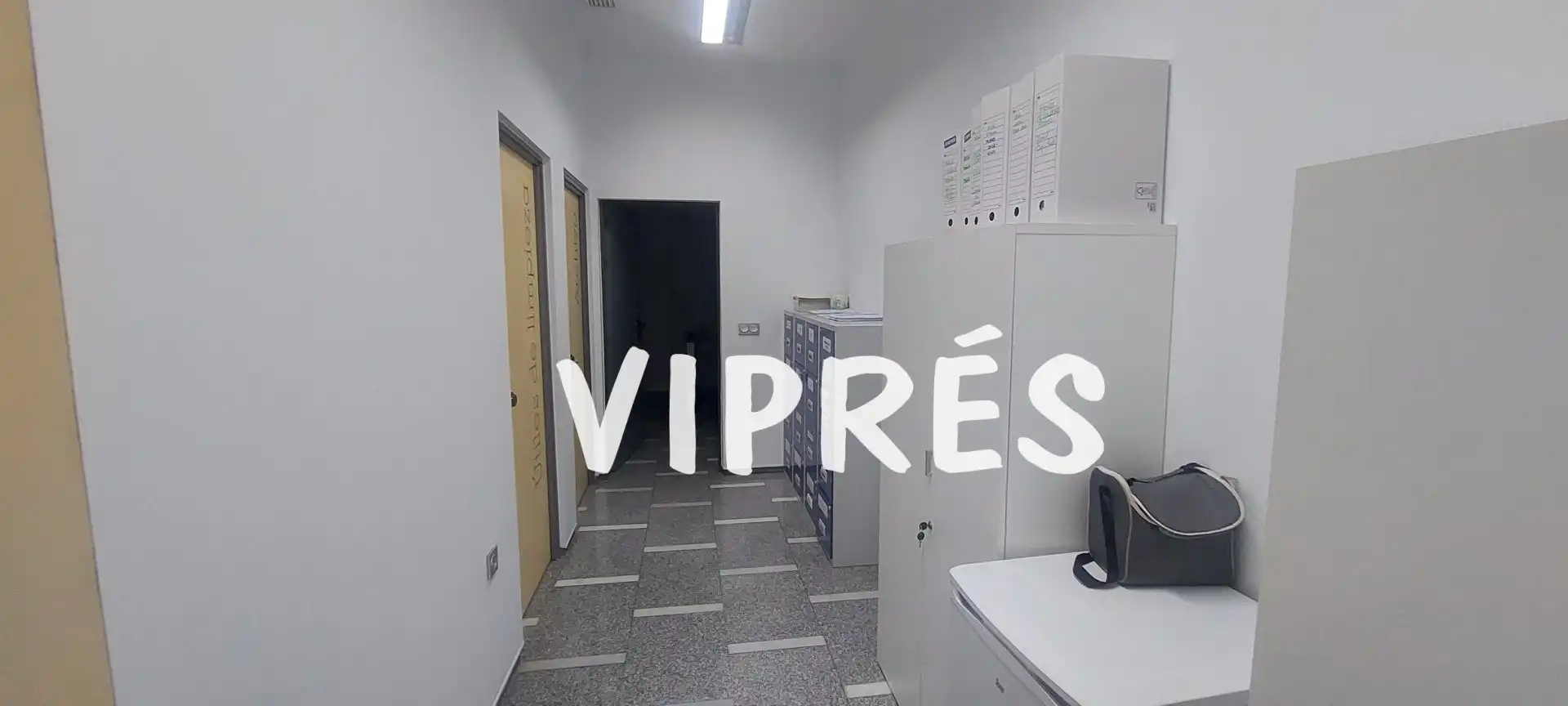 Office for sale in Mérida  with Air Conditioner