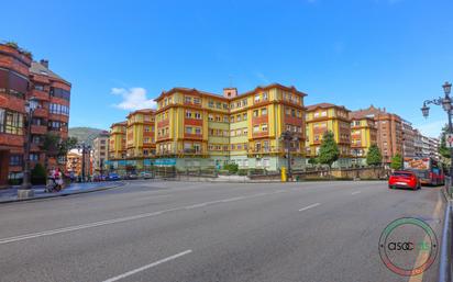 Exterior view of Flat for sale in Oviedo   with Terrace