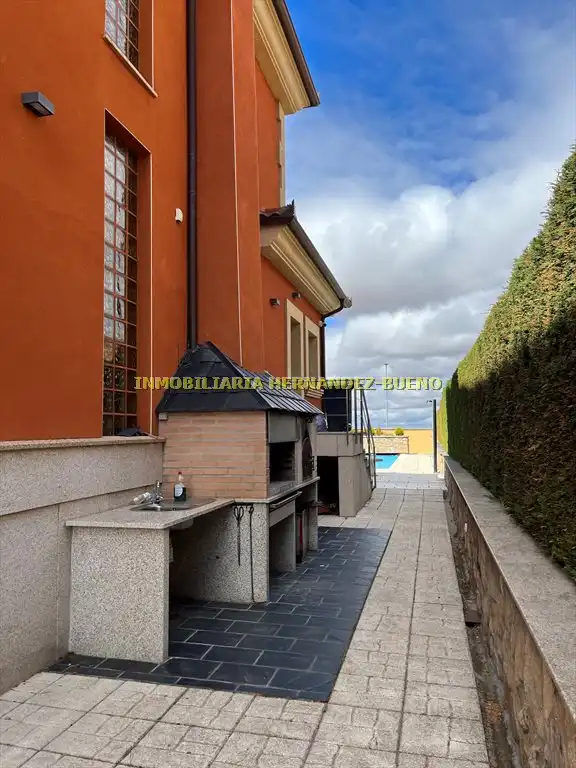 Terraza de Casa o chalet en venta en Carbajosa de la Sagrada con Aire acondicionado, Calefacción y Jardín privado