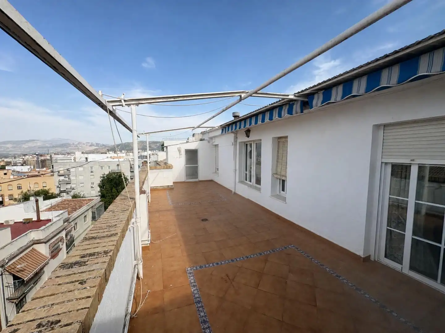 Penthouse mit Aufzug zum Verkauf in Calle de Millán de Priego 61, imagen 3