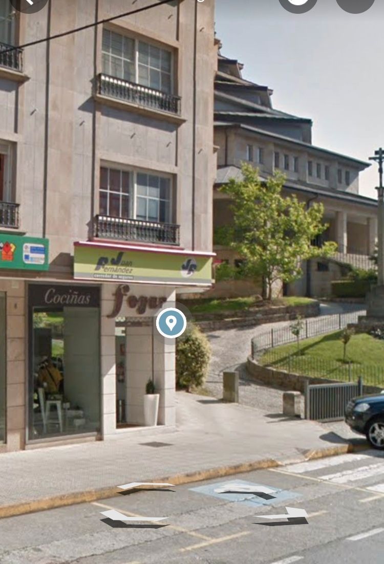 Vista exterior de Local en venda en Sanxenxo