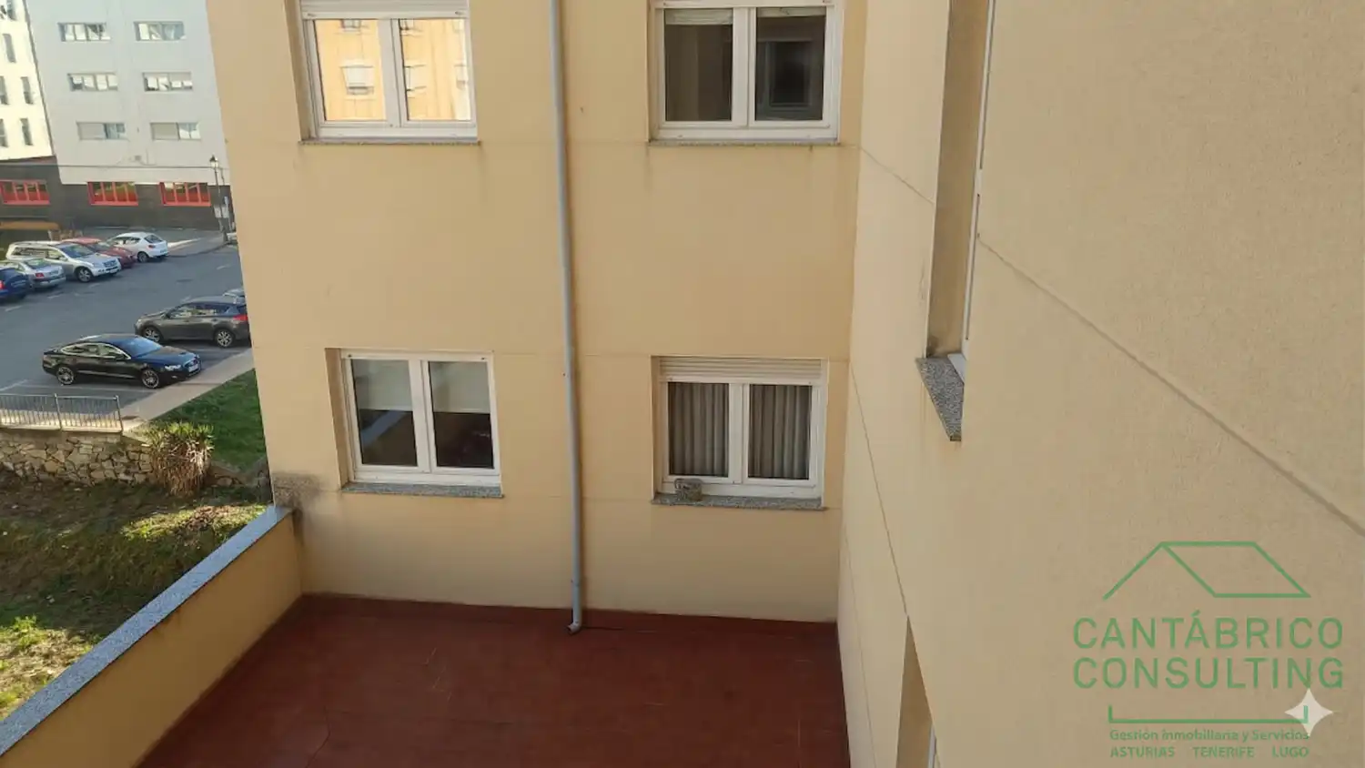 Terraza de Piso en venta en Navia con Calefacción y Amueblado