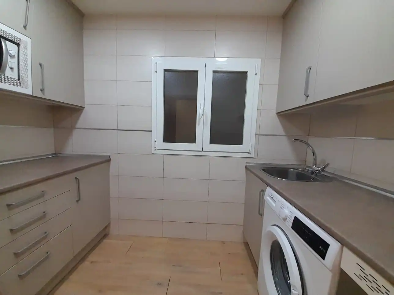 Kitchen of Flat for sale in Madrid  with Air Conditioner, Parquet flooring and Oven