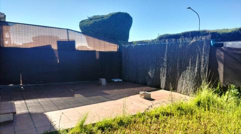 Foto 2 de Casa adosada en venta en Mojados, Valladolid