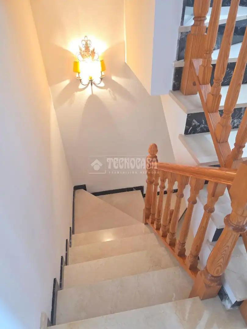 Haus oder Chalet zum Verkauf in Almería mit Klimaanlage, Privatgarten und Terrasse
