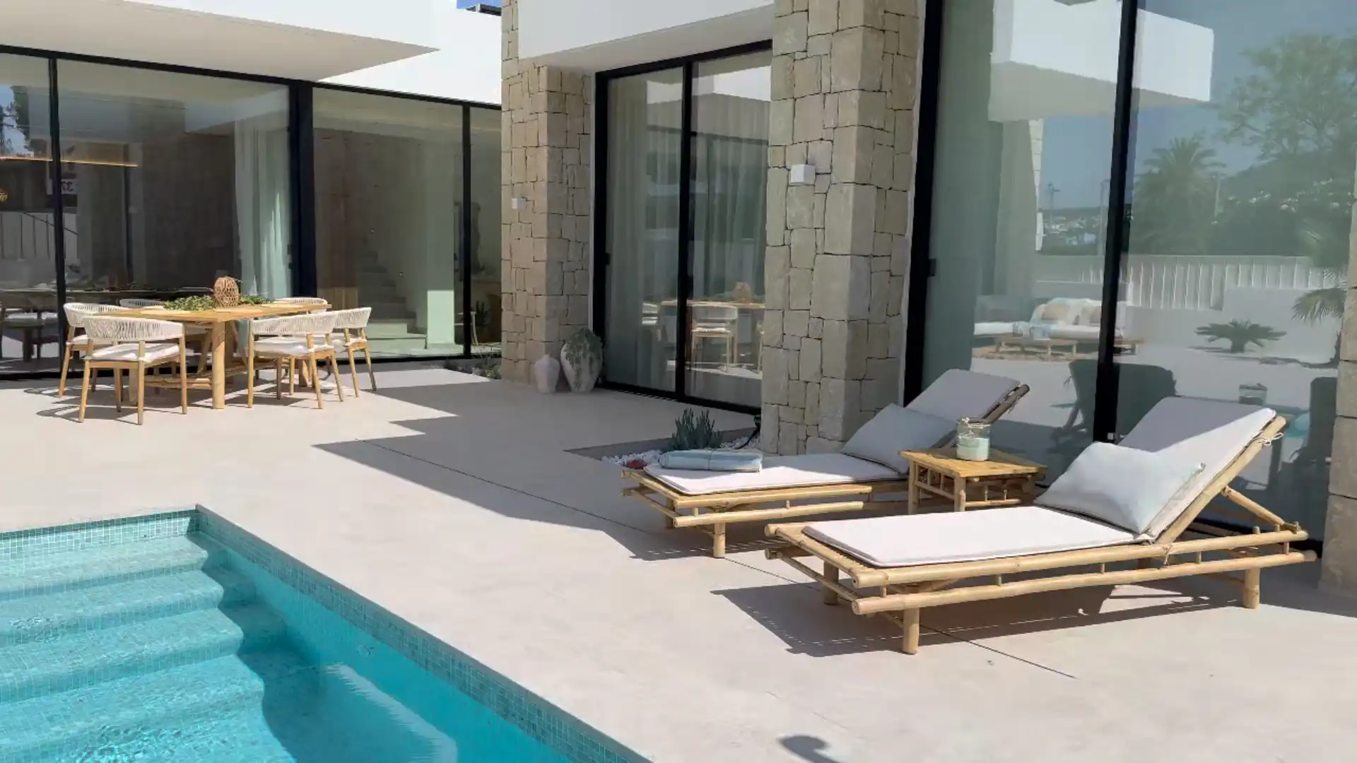 Terrassa de Casa o xalet en venda en Dénia amb Aire condicionat, Calefacció i Jardí privat