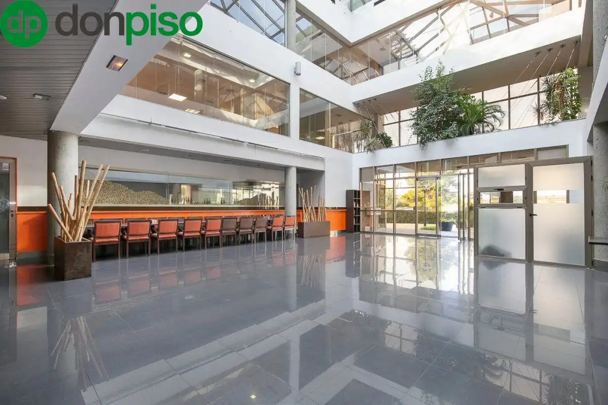 Edificio en venta en Calle FERNANDO DE LOS RIOS, Campus de la Salud