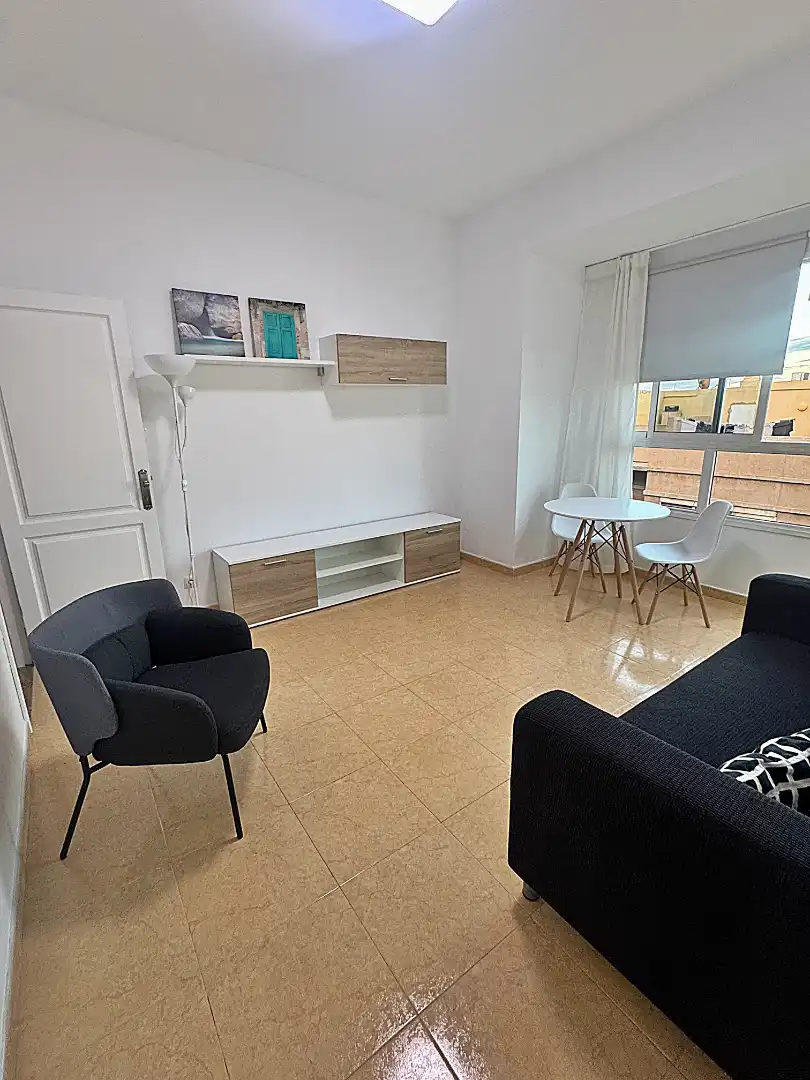 Flat for rent in Calle Pío XII, Alcaravaneras