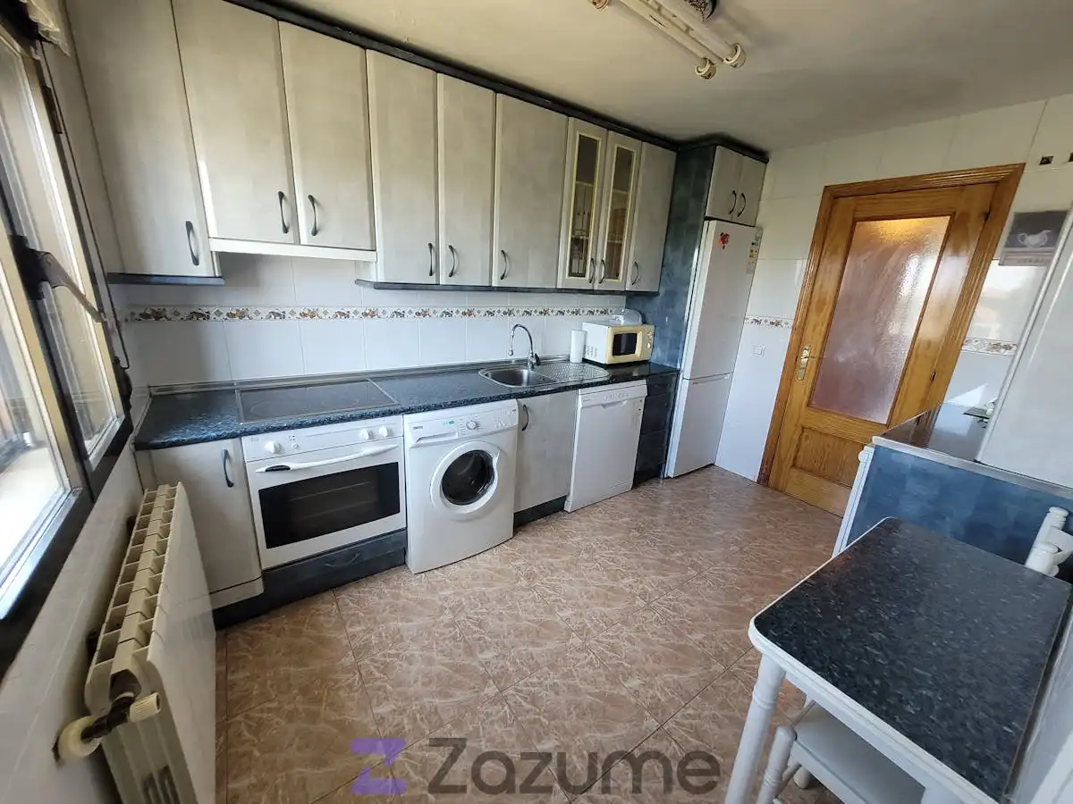 Küche von Wohnung zur Miete in San Cristóbal de Segovia mit Heizung, Möbliert und Ofen