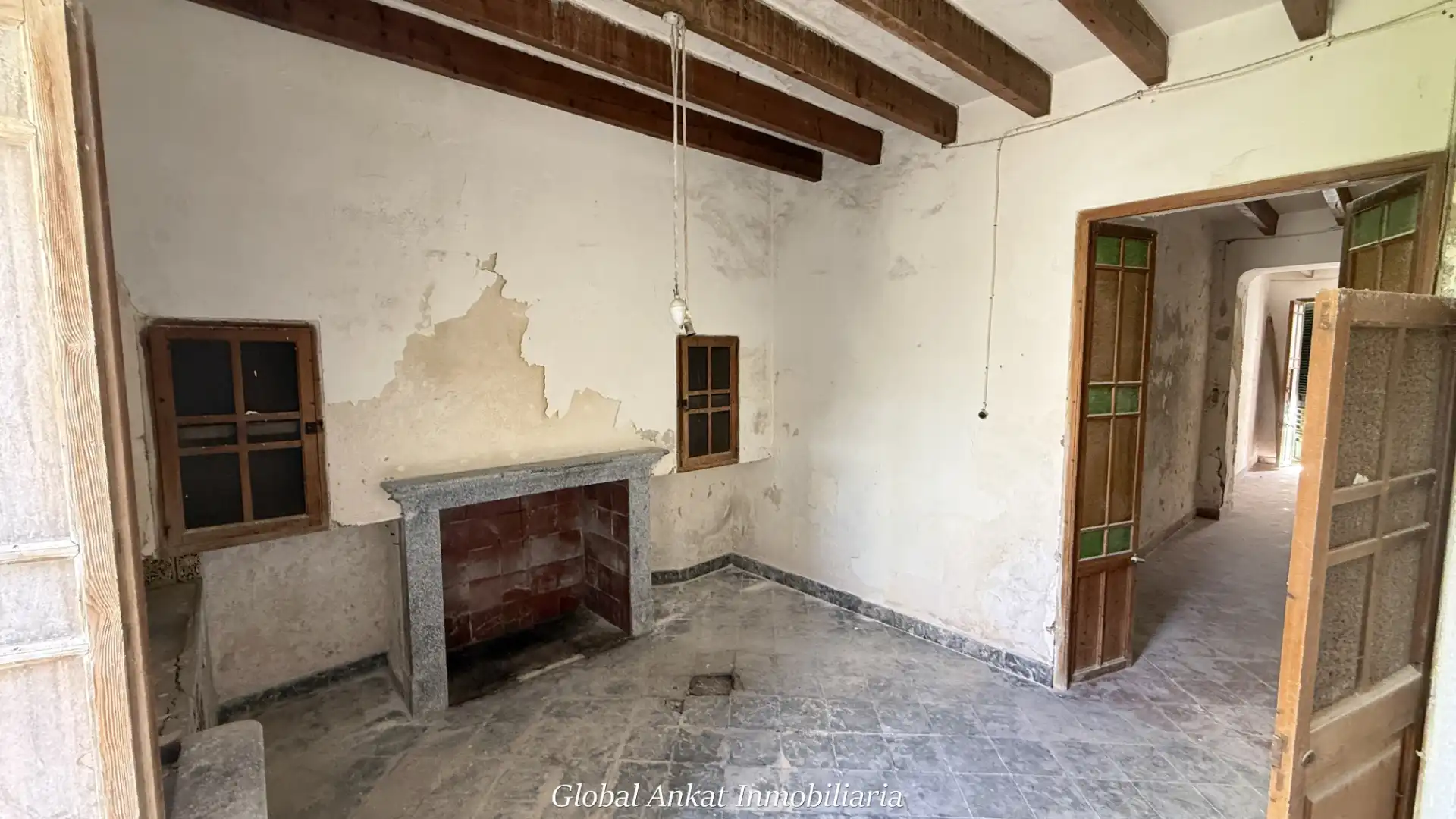 Wohnzimmer von Einfamilien-Reihenhaus zum Verkauf in Felanitx mit Privatgarten