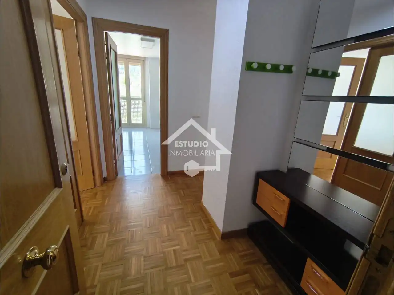 Piso en venta en Lodosa con Calefacción, Trastero y Balcón