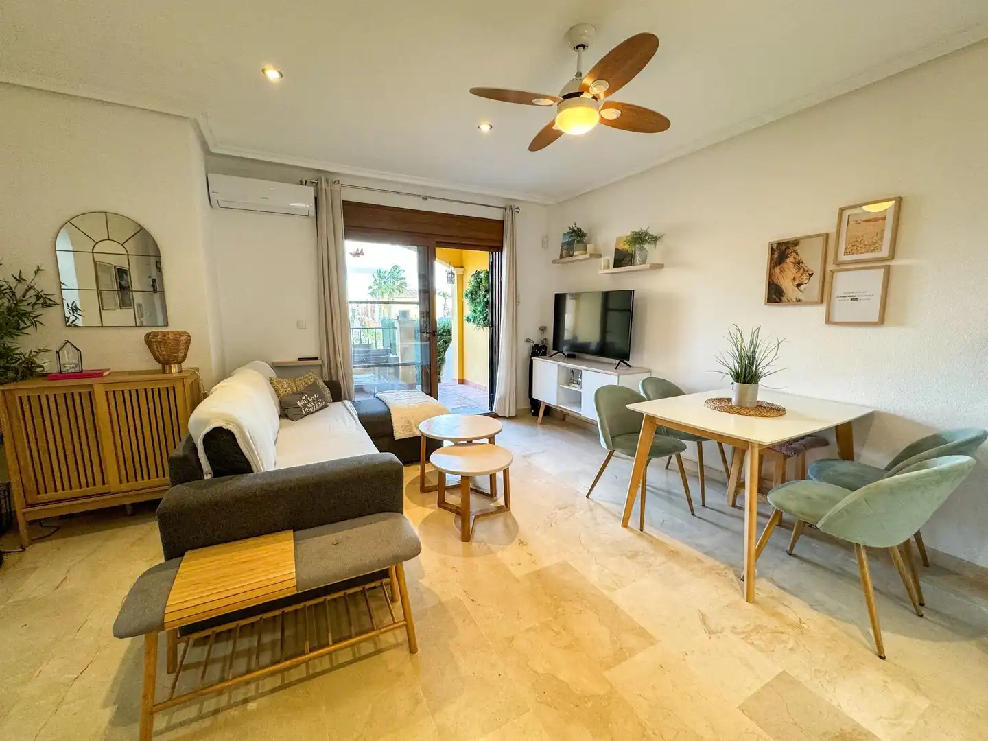 Living room of Detached homes for rent in Algorfa  with Air Conditioner, Heating and Private garden