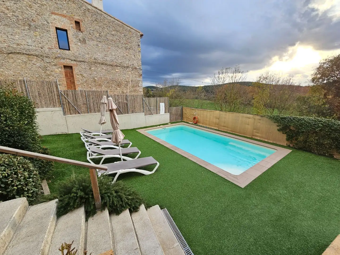 Casa con jardín en venta en Carrer Figueres 24, imagen 3