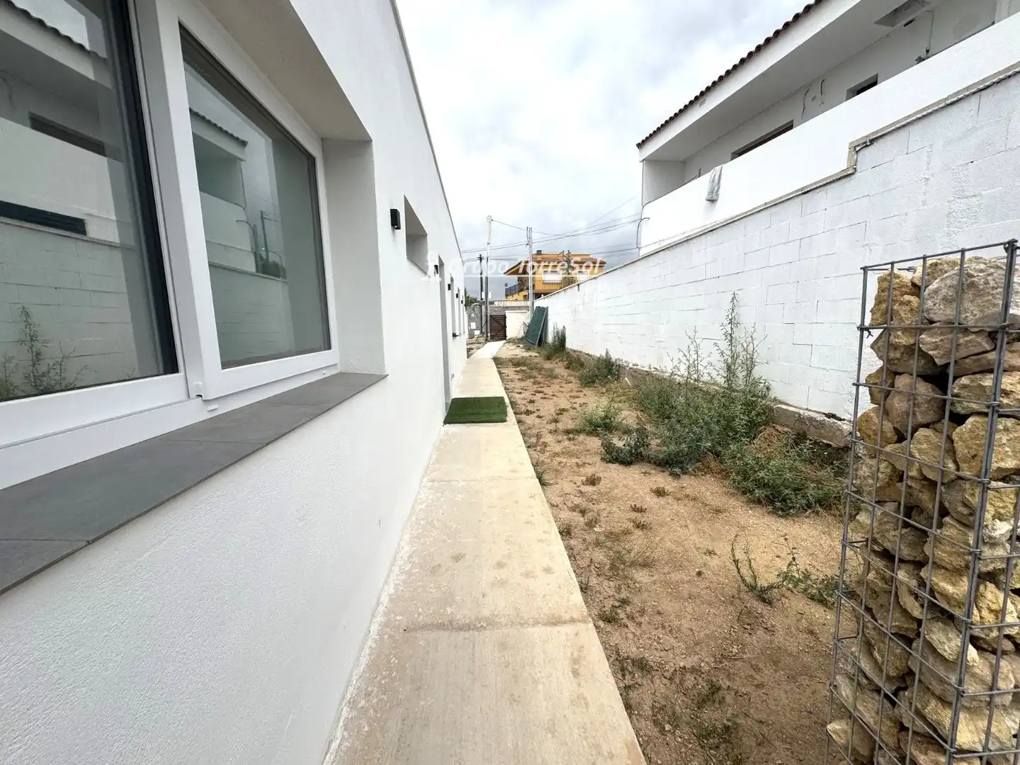 Vista exterior de Casa adosada en venda en Creixell amb Aire condicionat, Calefacció i Parquet