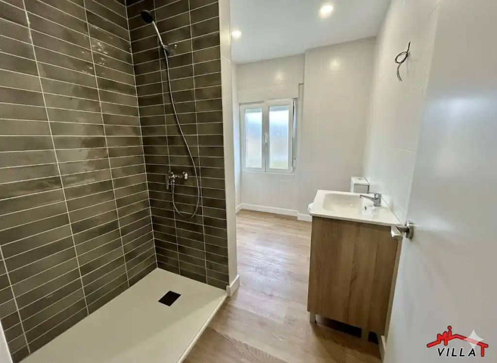 Baño de Piso en venta en Ampuero con Calefacción