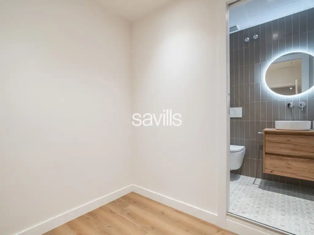 Dormitori de Apartament en venda en Barcelona amb Aire condicionat, Calefacció i Forn