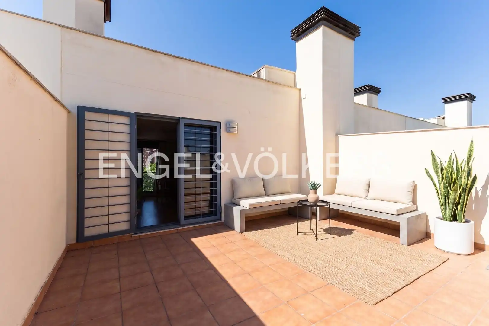 Terrassa de Casa o xalet en venda en Castellón de la Plana / Castelló de la Plana amb Aire condicionat, Calefacció i Jardí privat