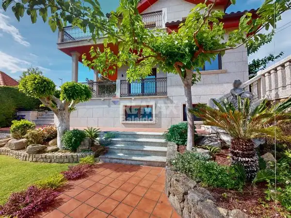 Exterior view of Houses for sale in Vigo   with Heating, Private garden and Terrace