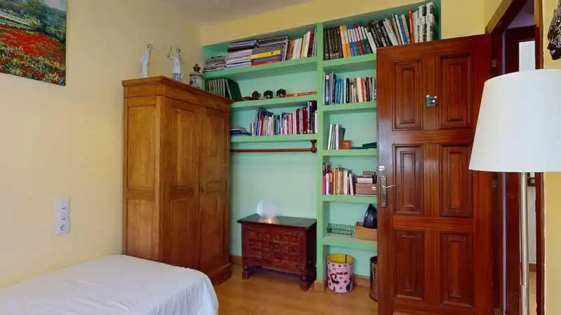 Dormitori de Casa o xalet en venda en La Muela amb Aire condicionat, Calefacció i Jardí privat
