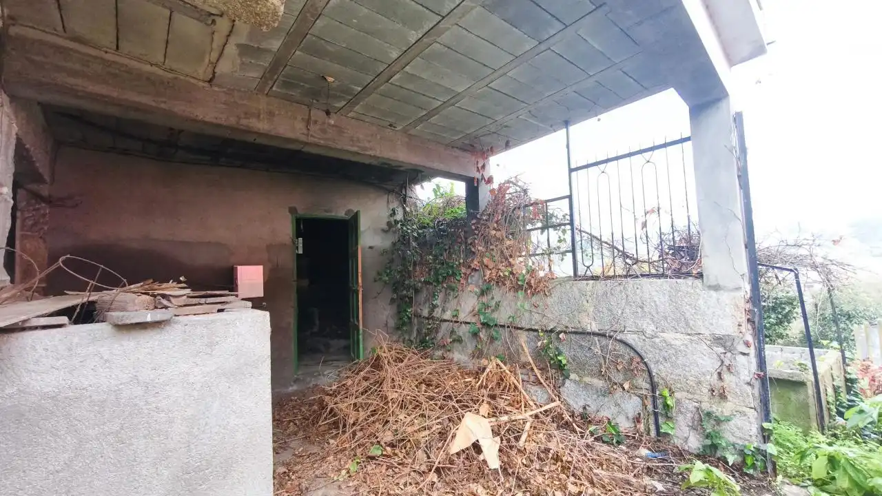 Casa rústica con jardín en venta en Barbadás, imagen 5