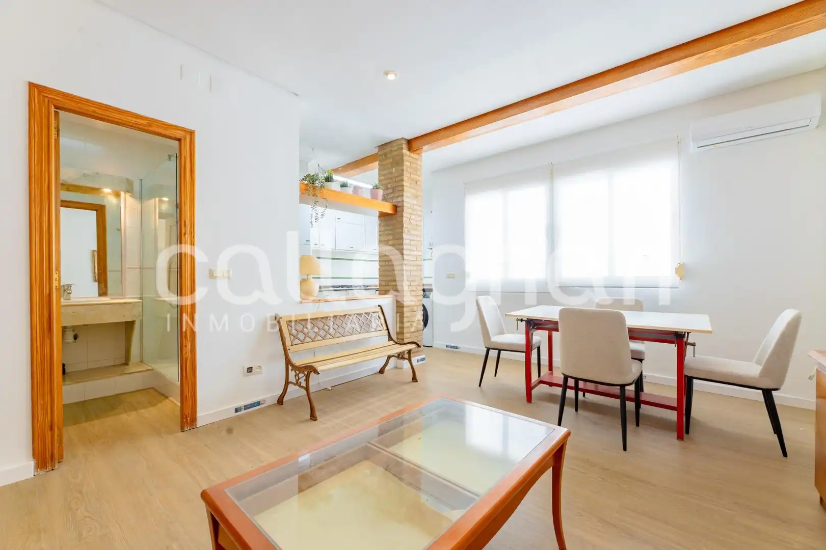 Wohnzimmer von Wohnung zur Miete in Valencia mit Klimaanlage, Abstellraum und Möbliert
