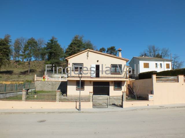 Casa-chalet en Venta en Sant Agustí de Lluçanès