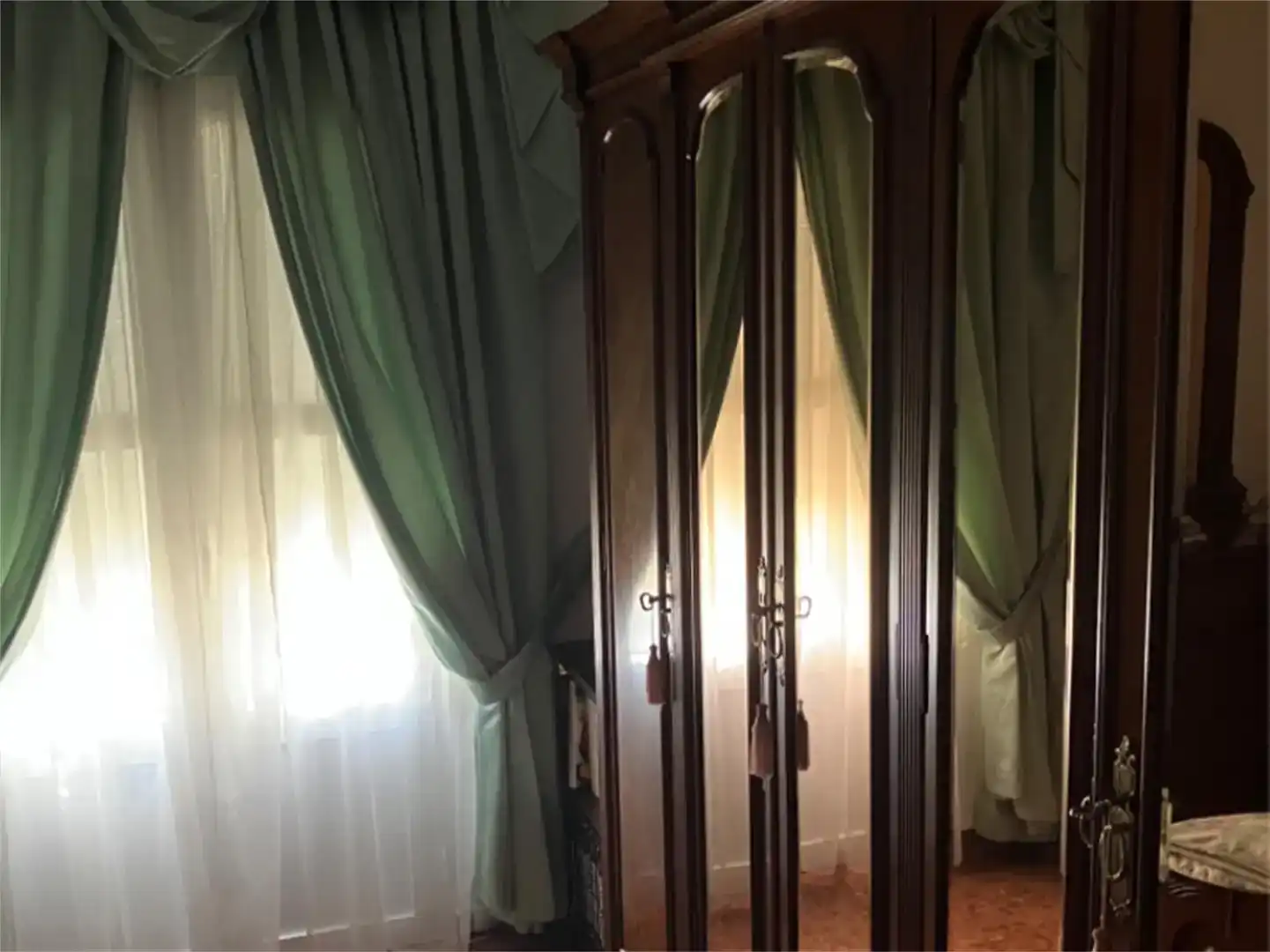 Dormitori de Casa o xalet en venda en Constantina amb Aire condicionat, Jardí privat i Traster