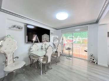 Piso con balcón en venta en Carrer d'Austràlia