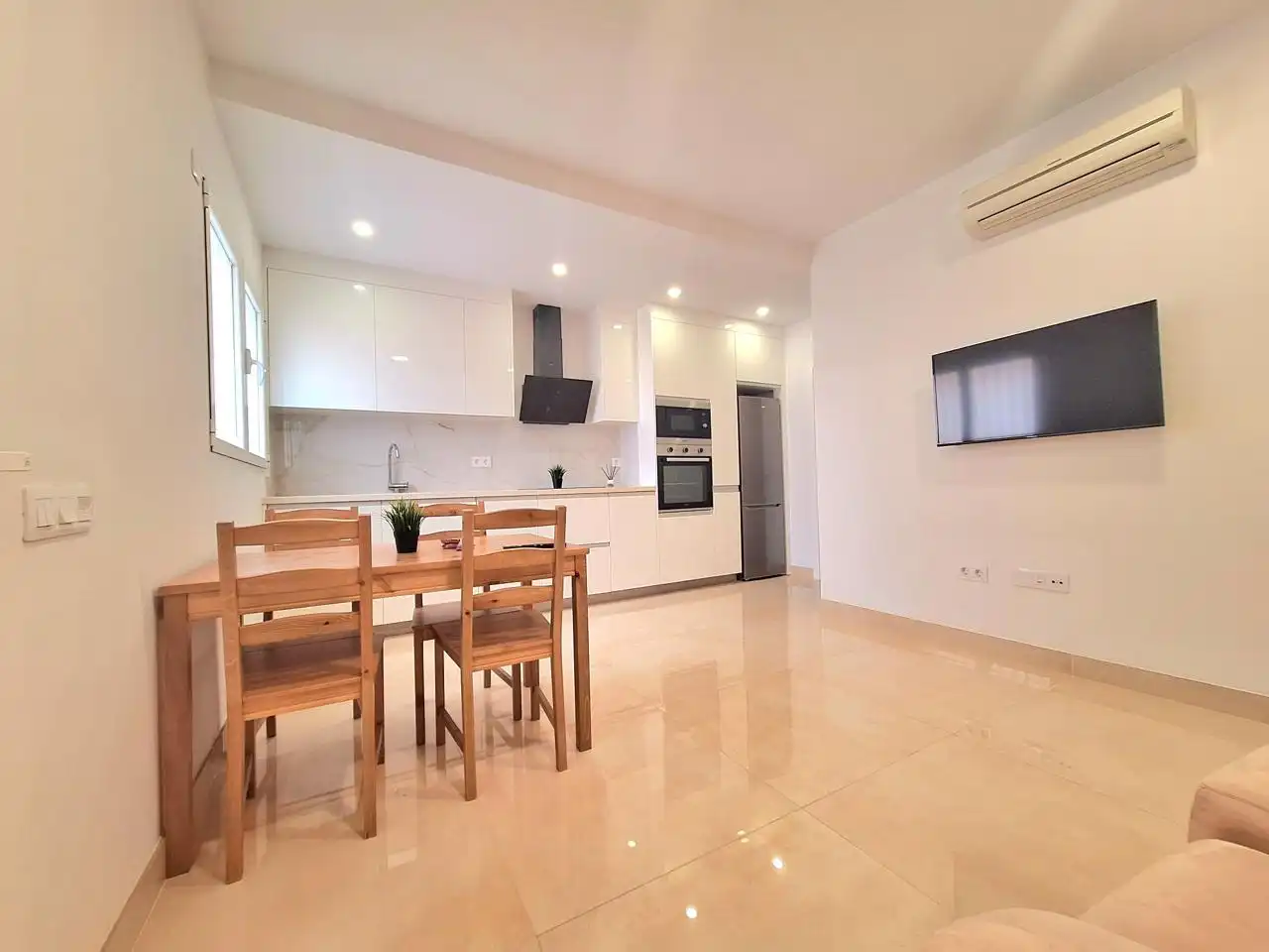 Planta baja de alquiler en Calle Luis Millares, Playa del Hombre - Taliarte - Salinetas