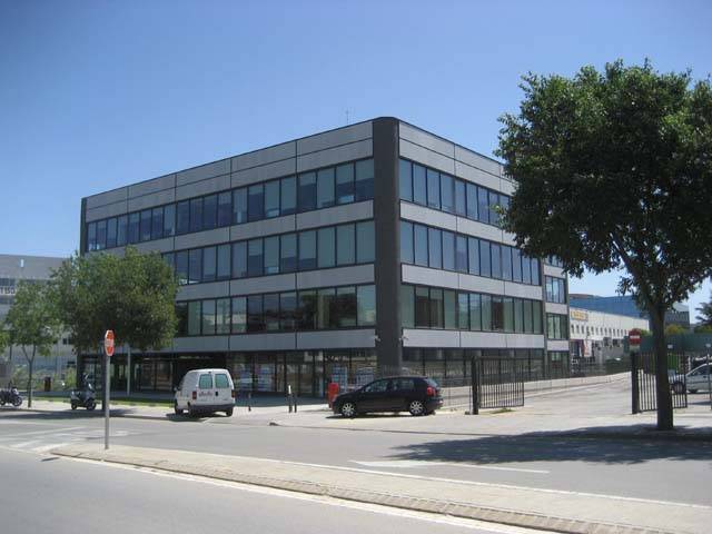 Oficina en Alquiler en de Cerdanyola en Roquetes - Can Magí