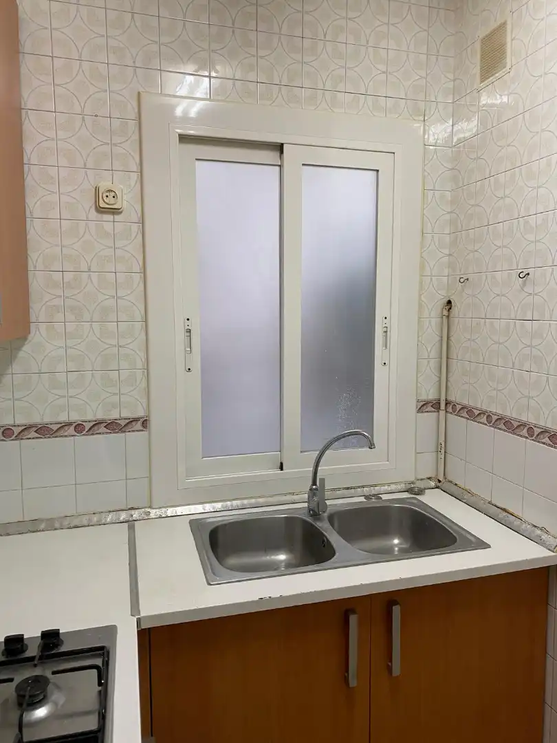 Appartamento con terrazza in vendita a Carrer de la Conca de Tremp, imagen 15